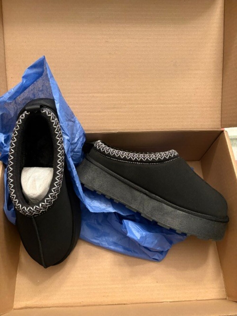 Women’s Black Platform Clog Slippers Size 9 Faux Suede Cozy Slip On NIB